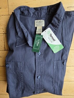 L.L.Bean Navy Tencel Button-Up Shirt Roll Up Sleeves Campwear Vacation
